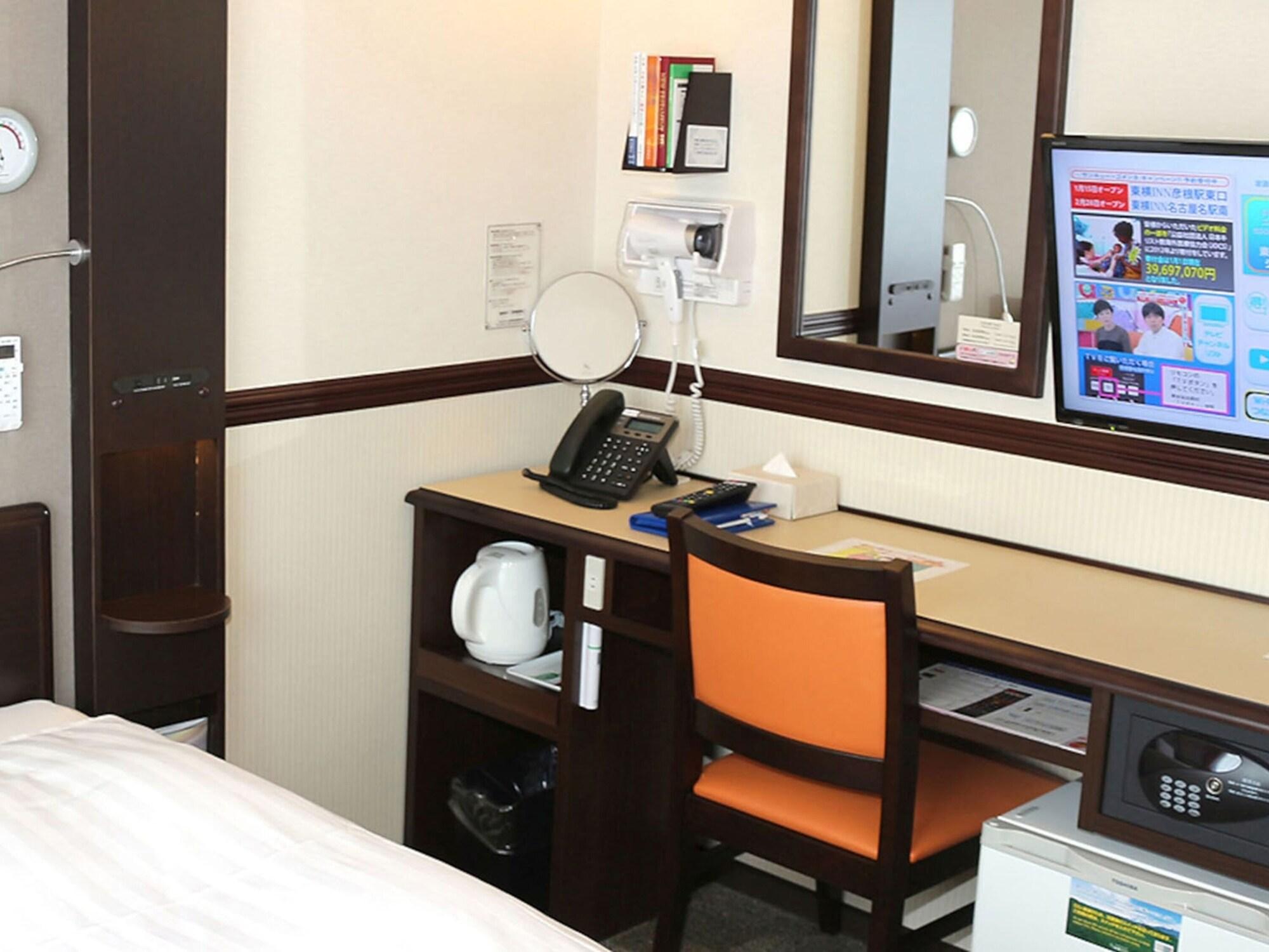 Toyoko Inn Yokohama Kannai מראה חיצוני תמונה